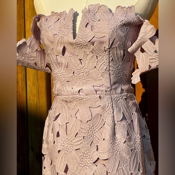 🆕 SAYLOR x FREE PEOPLE 🧿 NWOT Dahlia Lace Off Shoulder Tie Mini Dress - Sz S - Picture 12 of 16